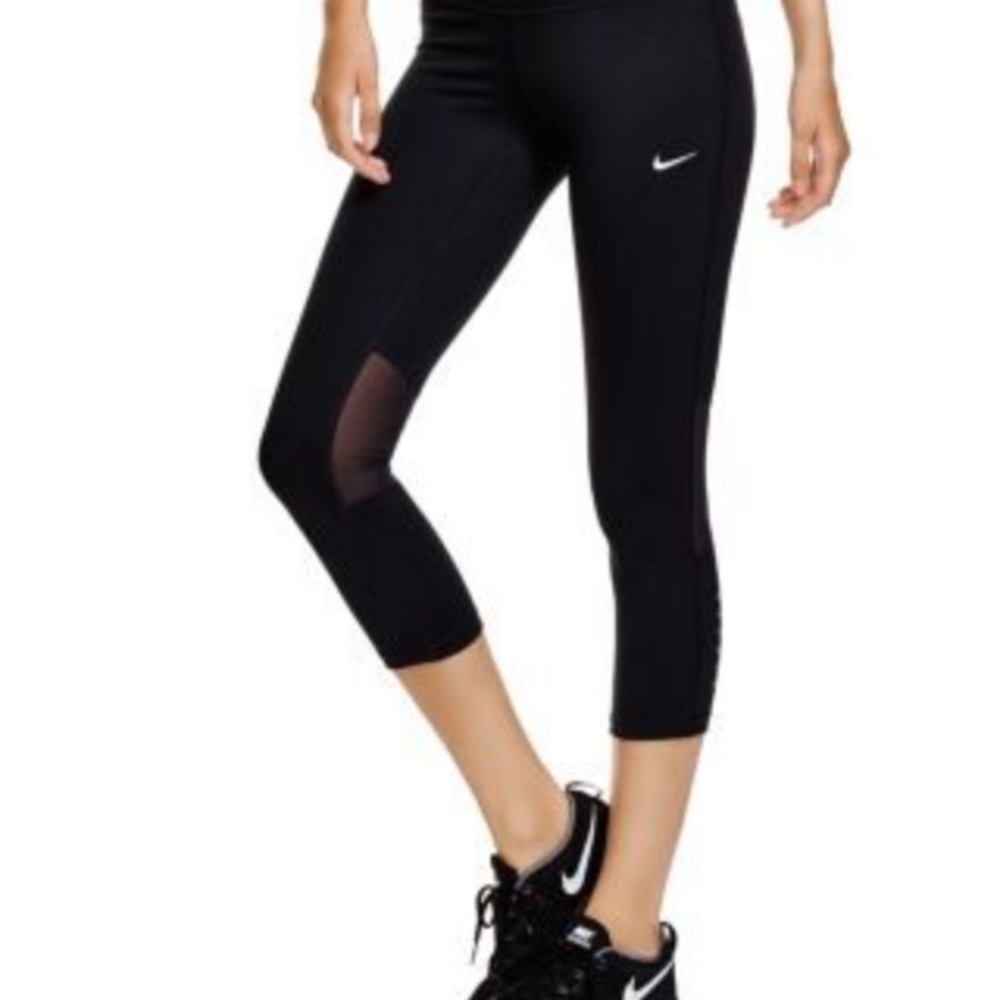 Nike cropped mesh leggings